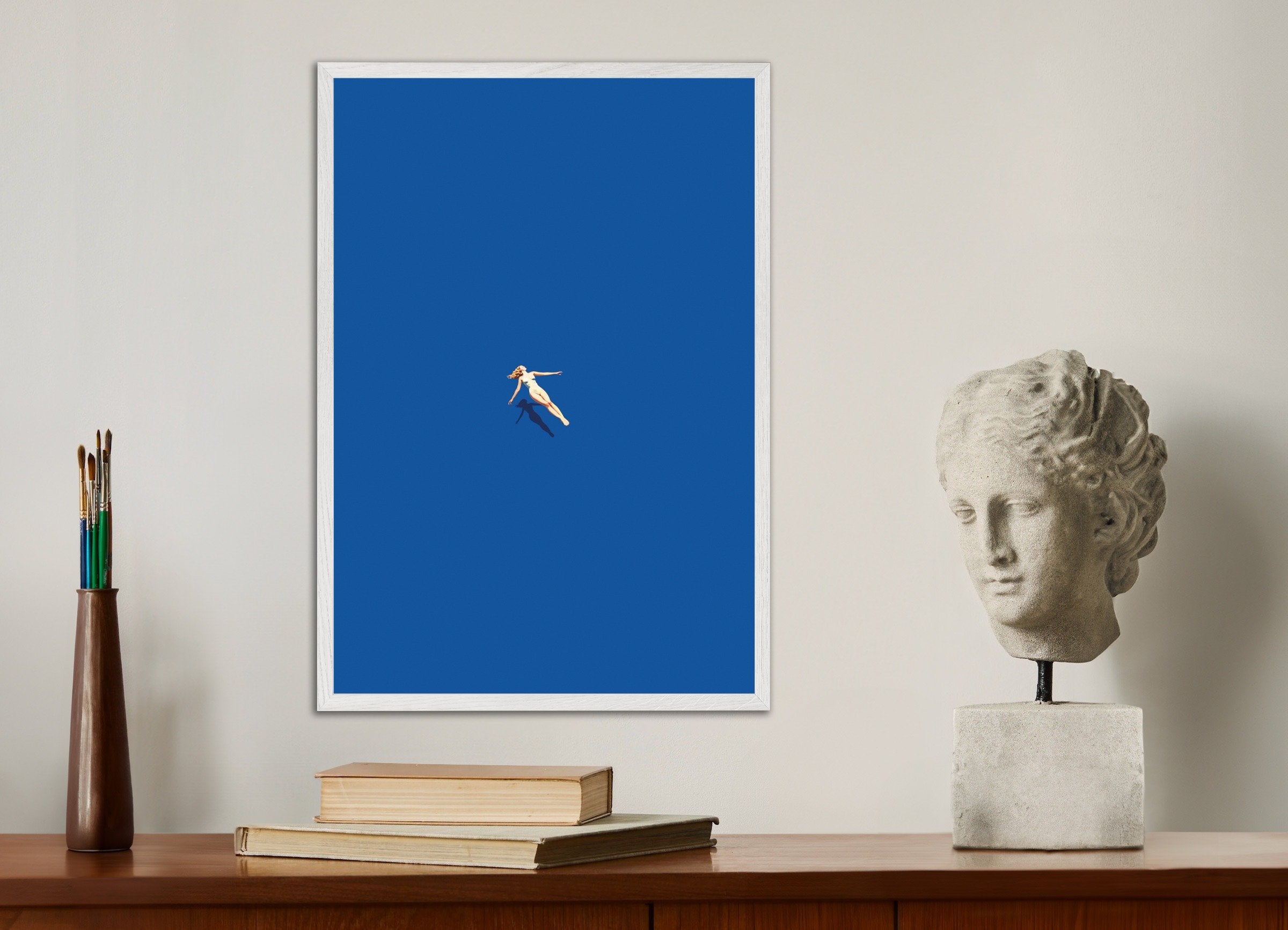 Donna che galleggia sull'acqua, poster SPA