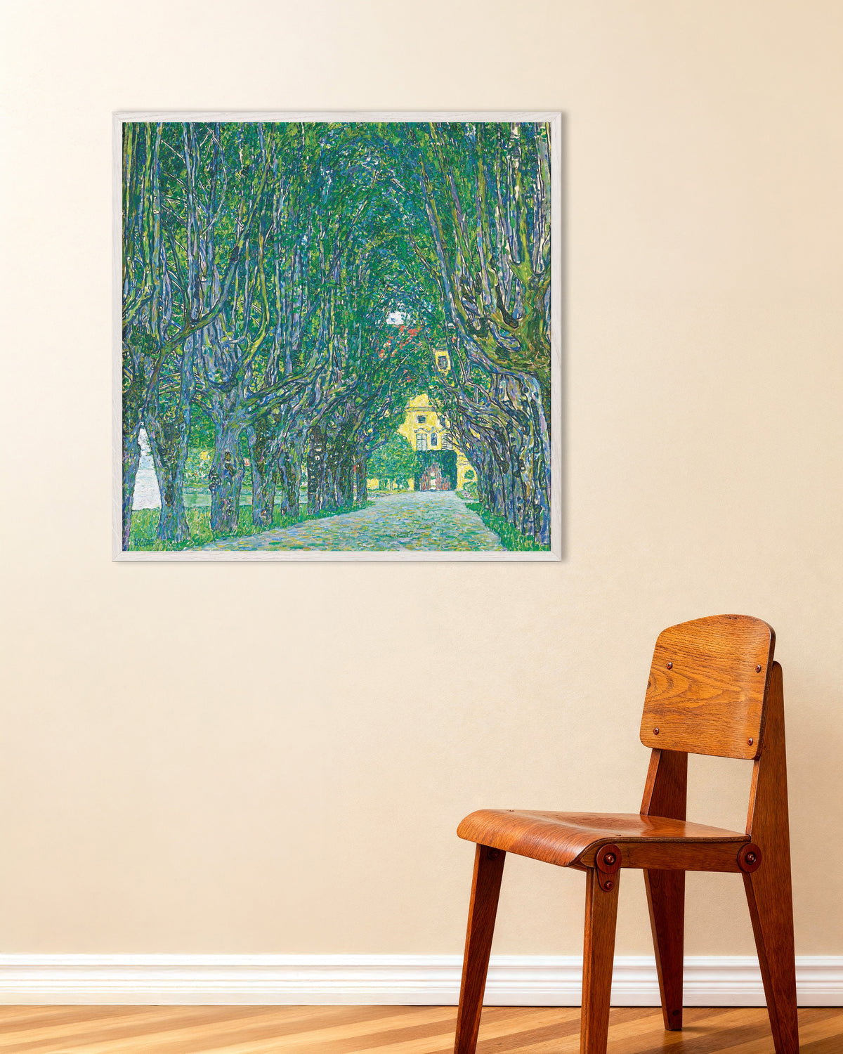 Poster Viale verso il castello di Kammer (1912) di Gustav Klimt con cornice in legno bianco