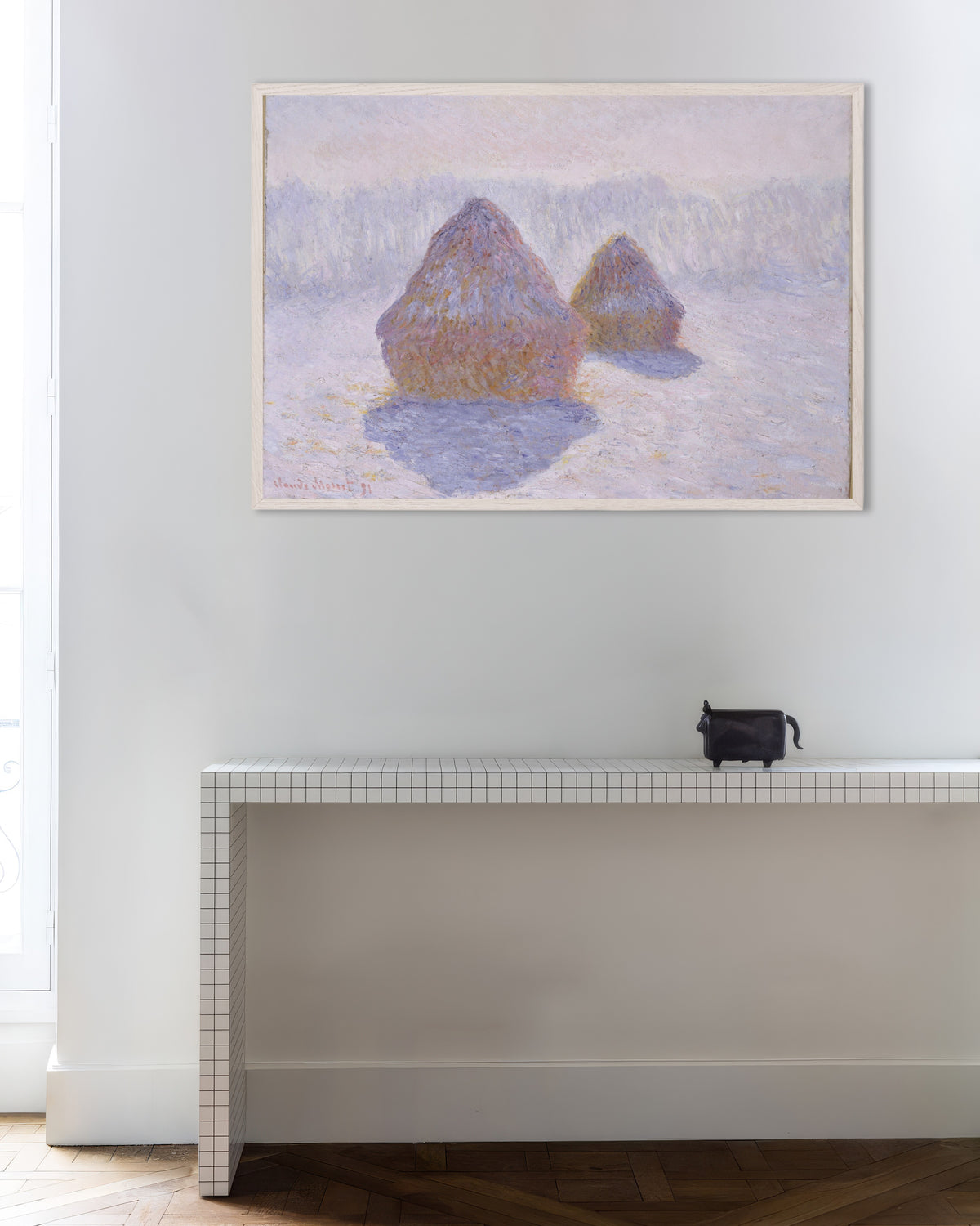 Poster Covoni, effetto di neve e sole (1891) di Claude Monet con cornice in legno bianco