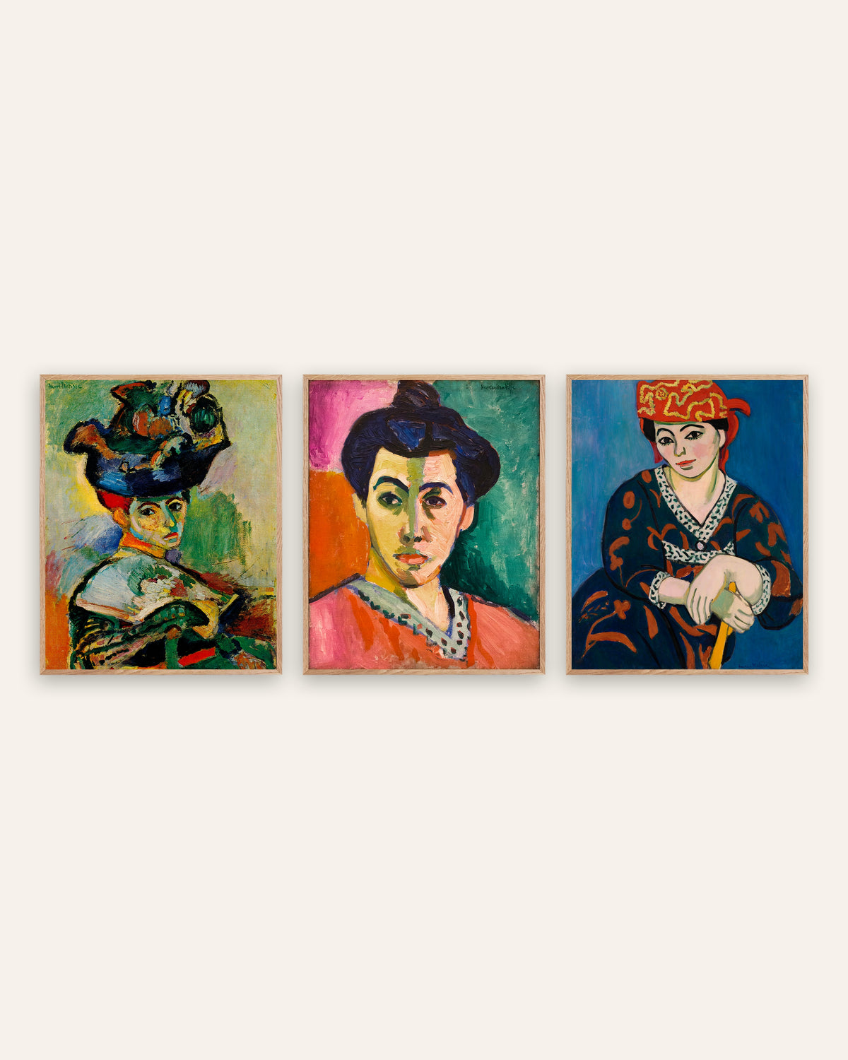 Poster Matisse, set da 3 ritratti fauve: Donna con cappello, Madame Matisse e Copricapo rosso madras, con cornici in rovere naturale