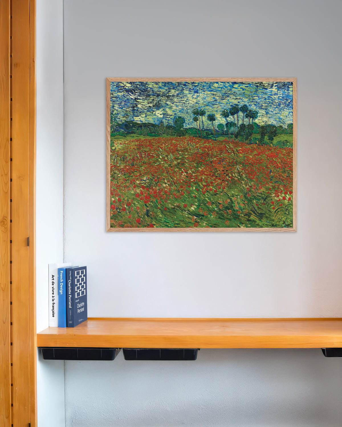 Poster di Campo di papaveri (1890) di Vincent van Gogh, con cornice in legno naturale