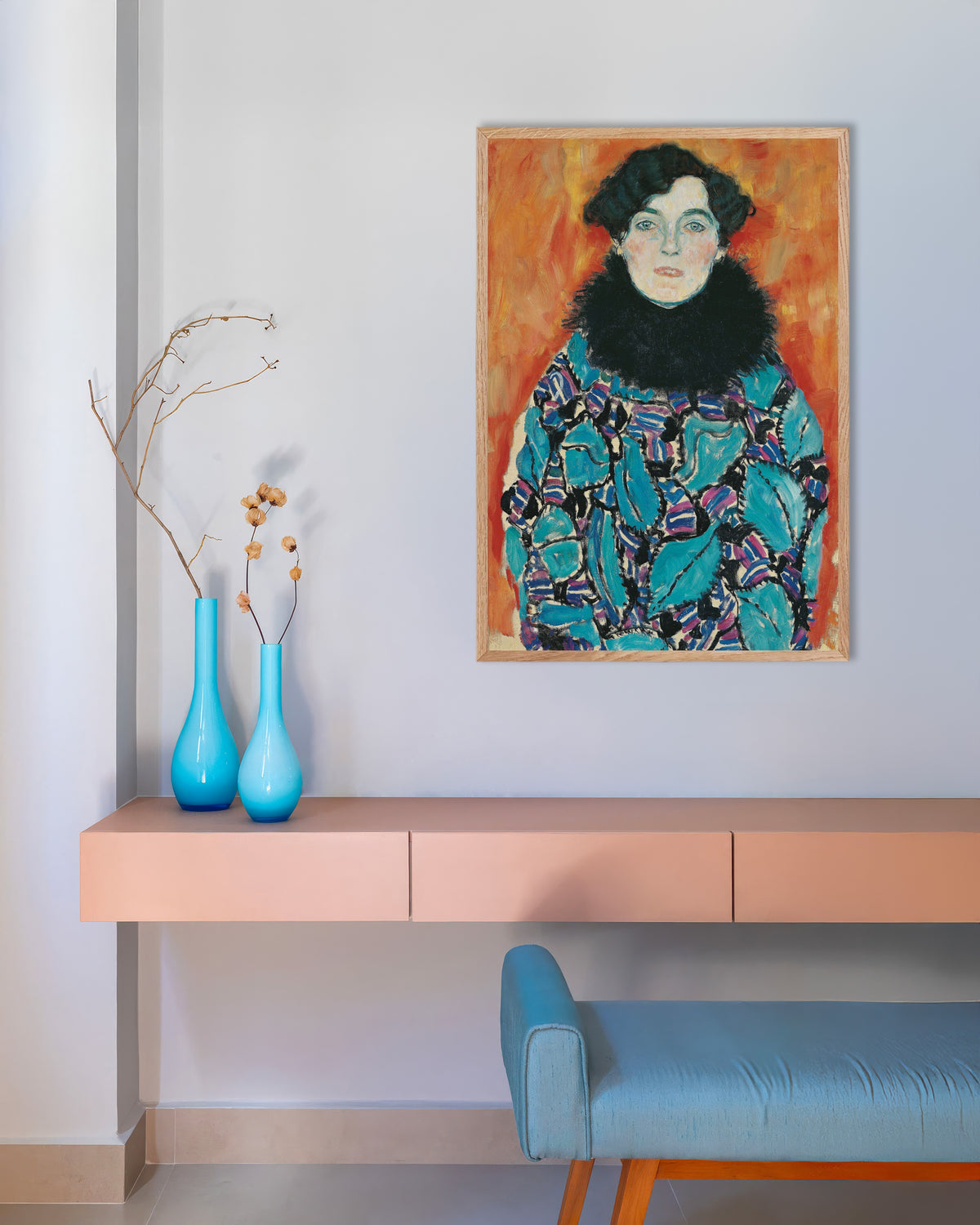 Poster Ritratto di Johanna Staude (1917) di Gustav Klimt con cornice in legno naturale