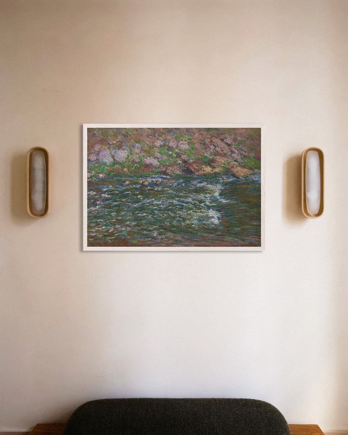 Poster Rapide sulla Petite Creuse a Fresselines (1889) di Claude Monet con cornice in legno bianco