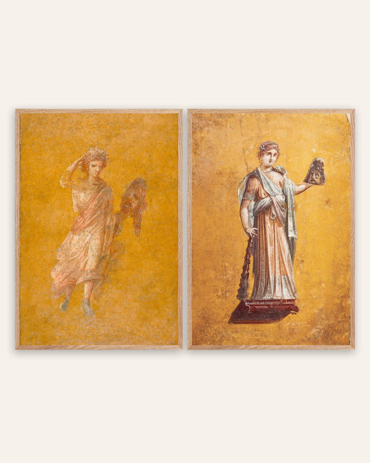 Poster affreschi romani, set da 2: Melpomene, musa della tragedia, con cornici in rovere naturale