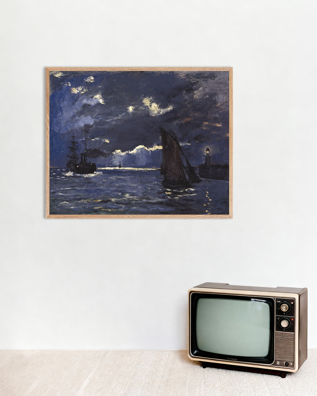 Poster Marina, navi al chiaro di luna (1864) di Claude Monet con cornice in legno naturale