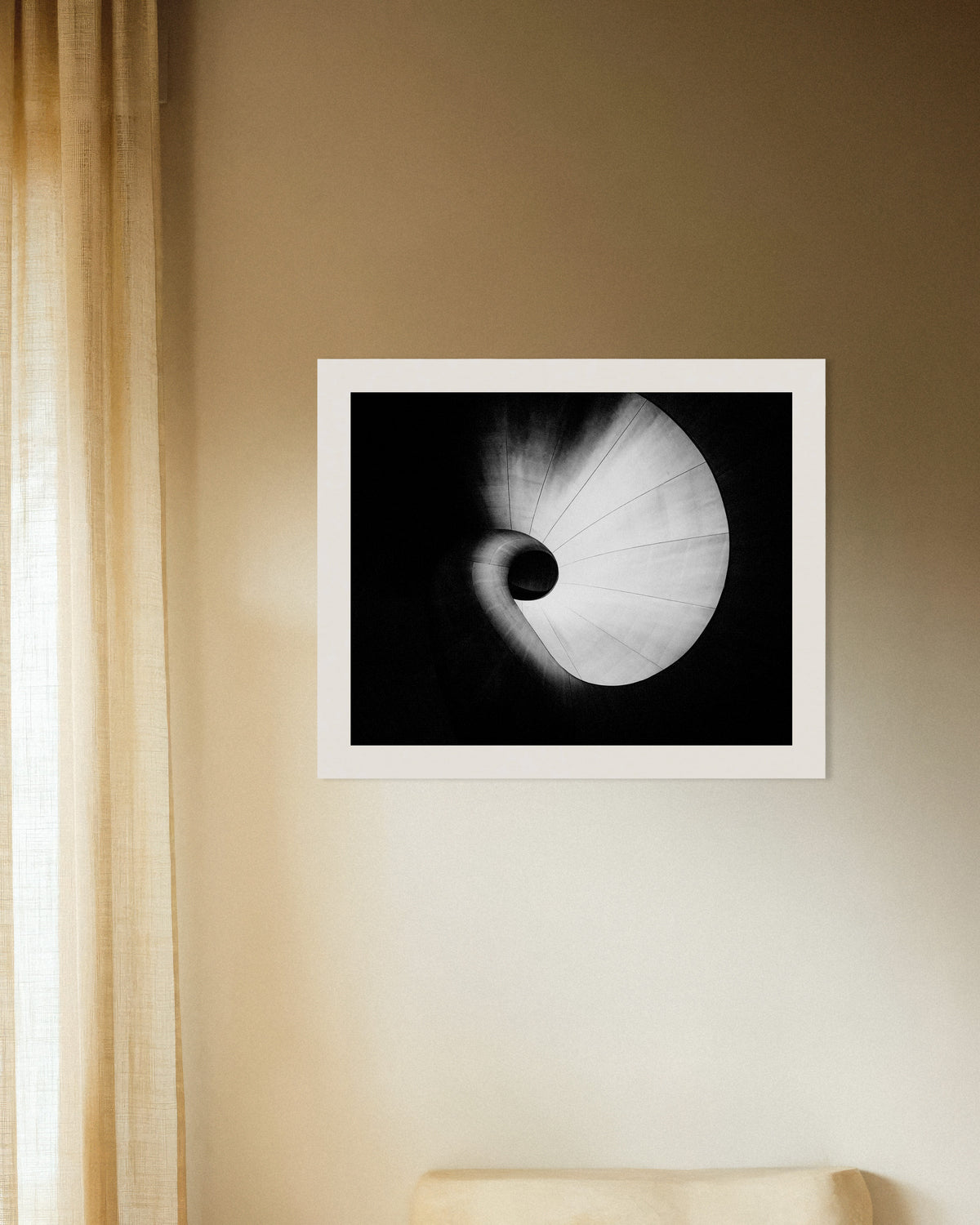 Poster «Scala a chiocciola vista dal basso»