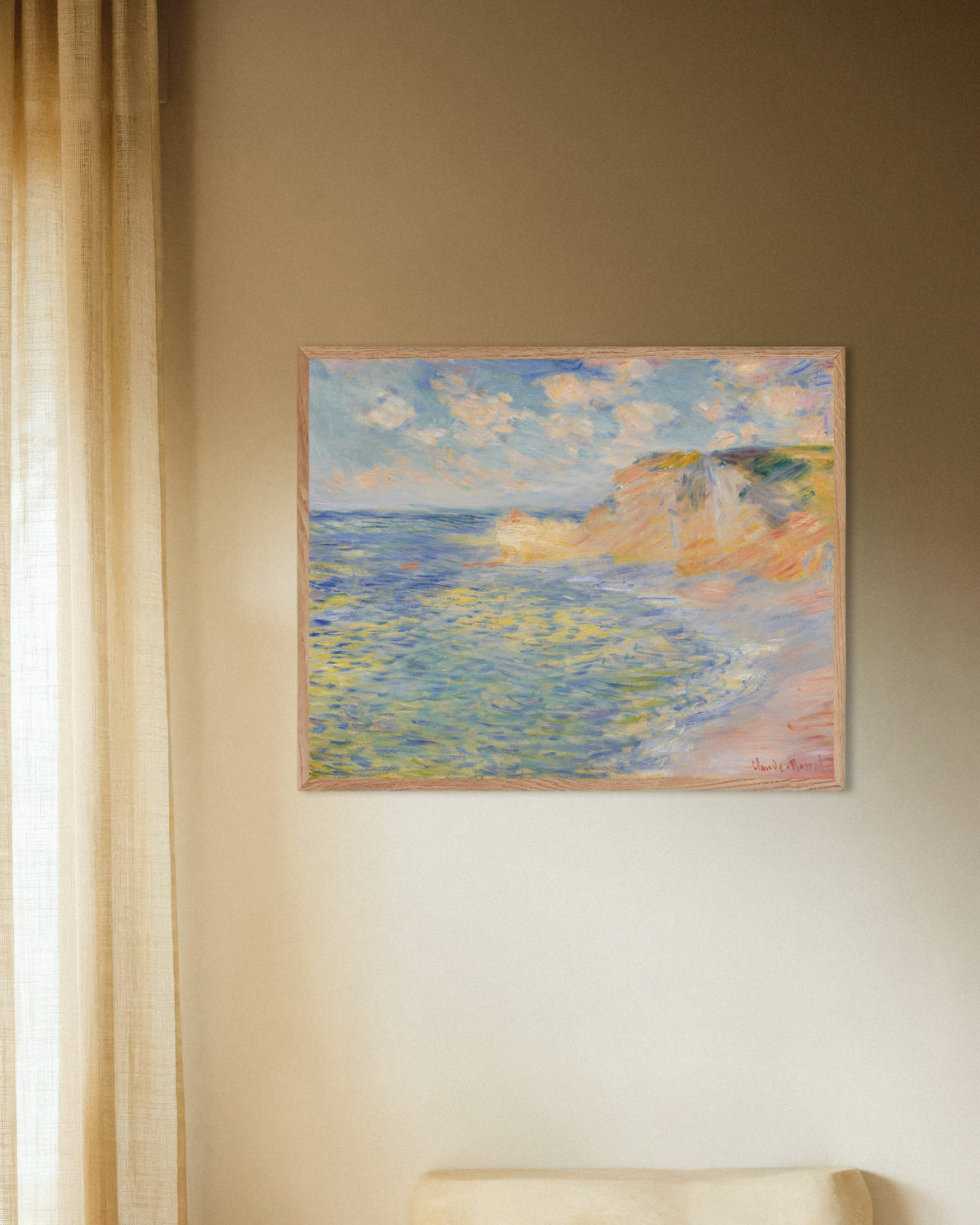Poster La Falaise d'Amont, Étretat (1885) di Claude Monet con cornice in legno naturale