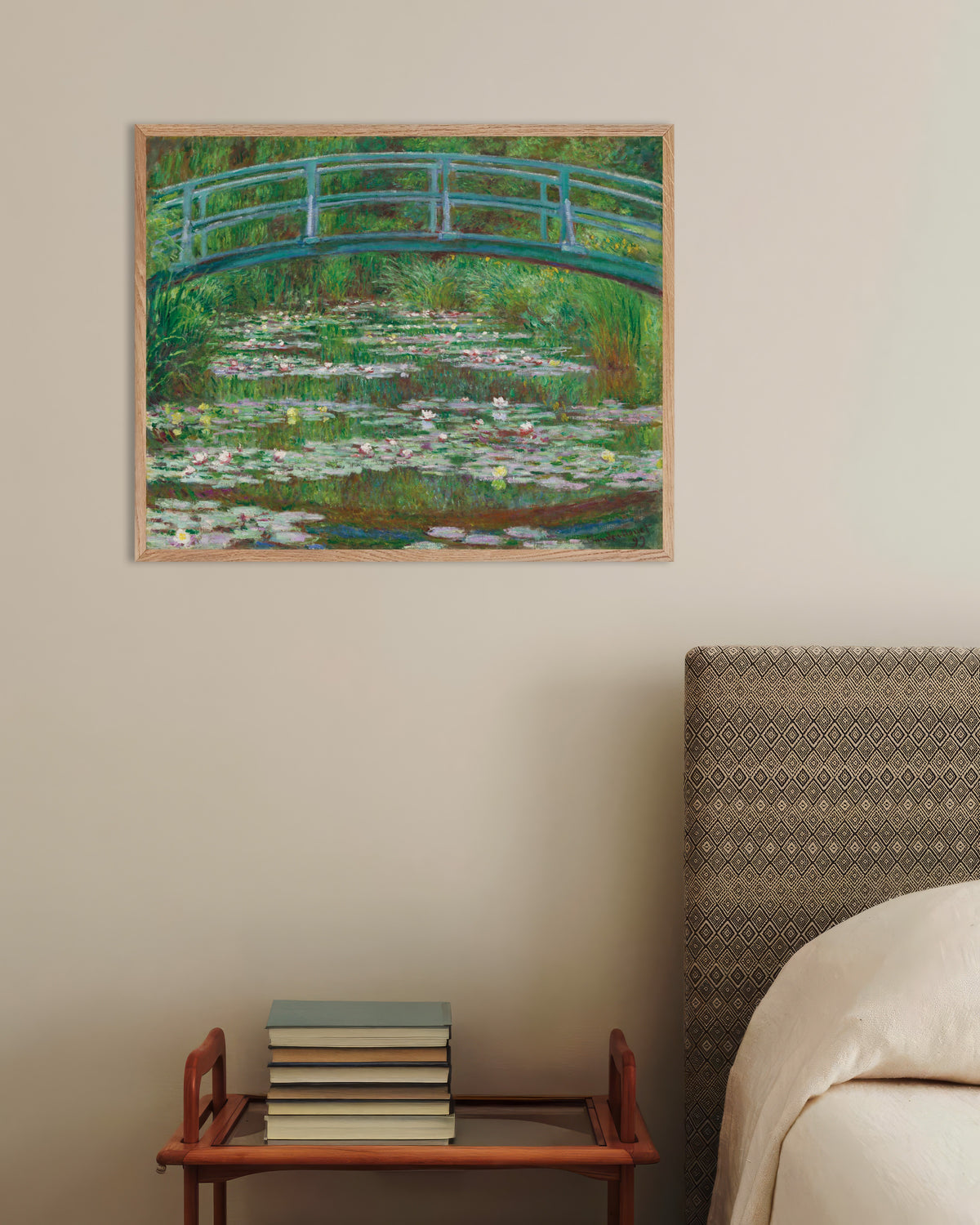 Poster Il ponte giapponese (1899) di Claude Monet con cornice in legno naturale
