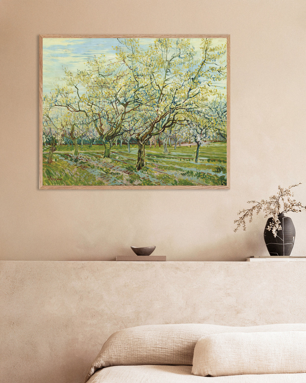 Poster de Il frutteto bianco (1888) di Vincent van Gogh, con cornice in legno naturale