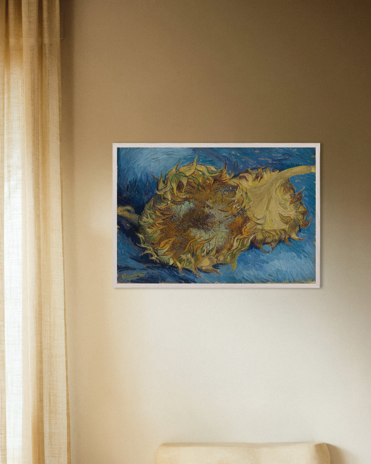 Poster di Due girasoli tagliati (1887) di Vincent van Gogh, con cornice in legno bianco
