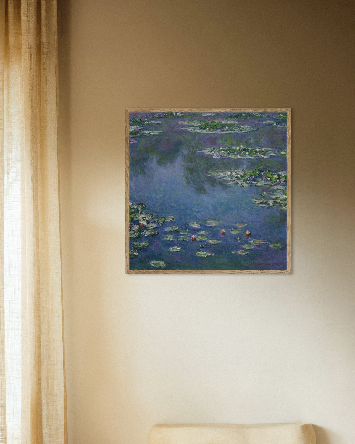 Poster Ninfee (1906) di Claude Monet con cornice in legno naturale