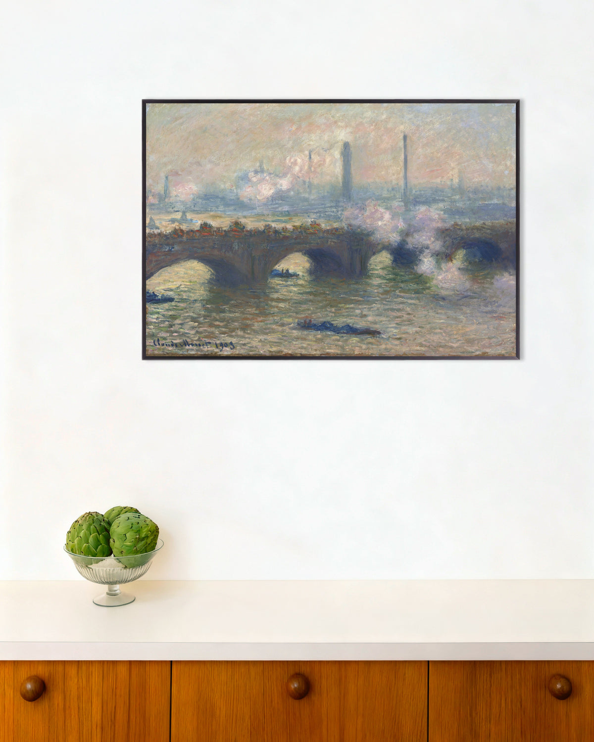 Poster Il ponte di Waterloo, giornata grigia (1903) di Claude Monet con cornice in metallo