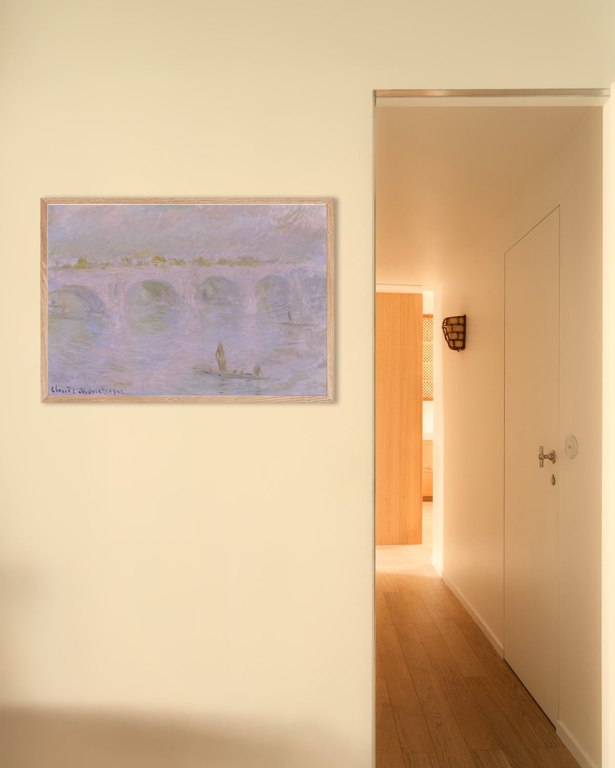 Poster Il ponte di Waterloo, Londra (1902) di Claude Monet con cornice in legno naturale