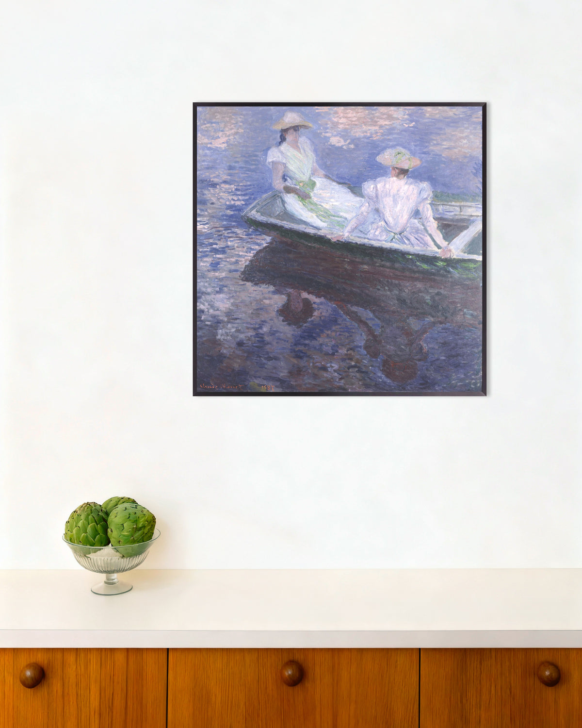 Poster Ragazze in barca (1887) di Claude Monet con cornice in metallo