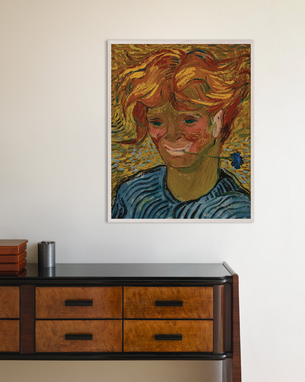 Poster di Giovane con fiordaliso (1890) di Vincent van Gogh, con cornice in legno bianco