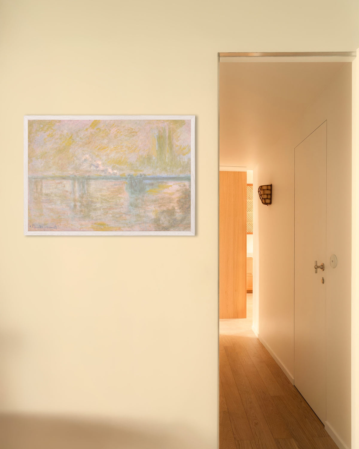 Poster Il ponte di Charing Cross, Londra (circa 1902) di Claude Monet con cornice in legno bianco