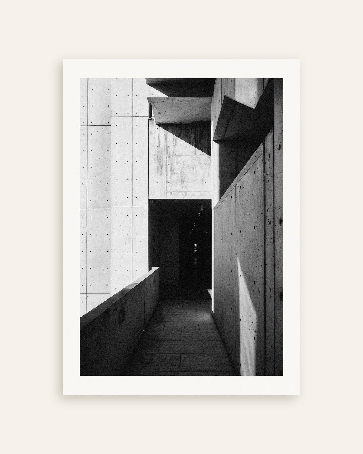 Poster «Passaggio di cemento tra sole e ombra», miniatura