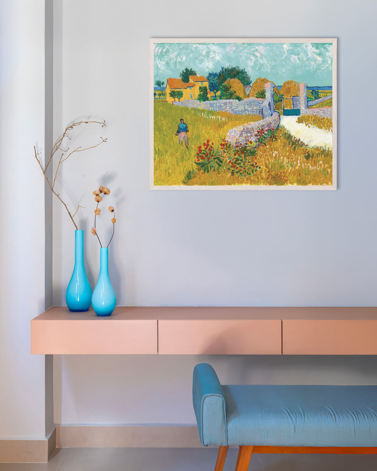 Poster di Fattoria in Provenza (1888) di Vincent van Gogh, con cornice in legno bianco