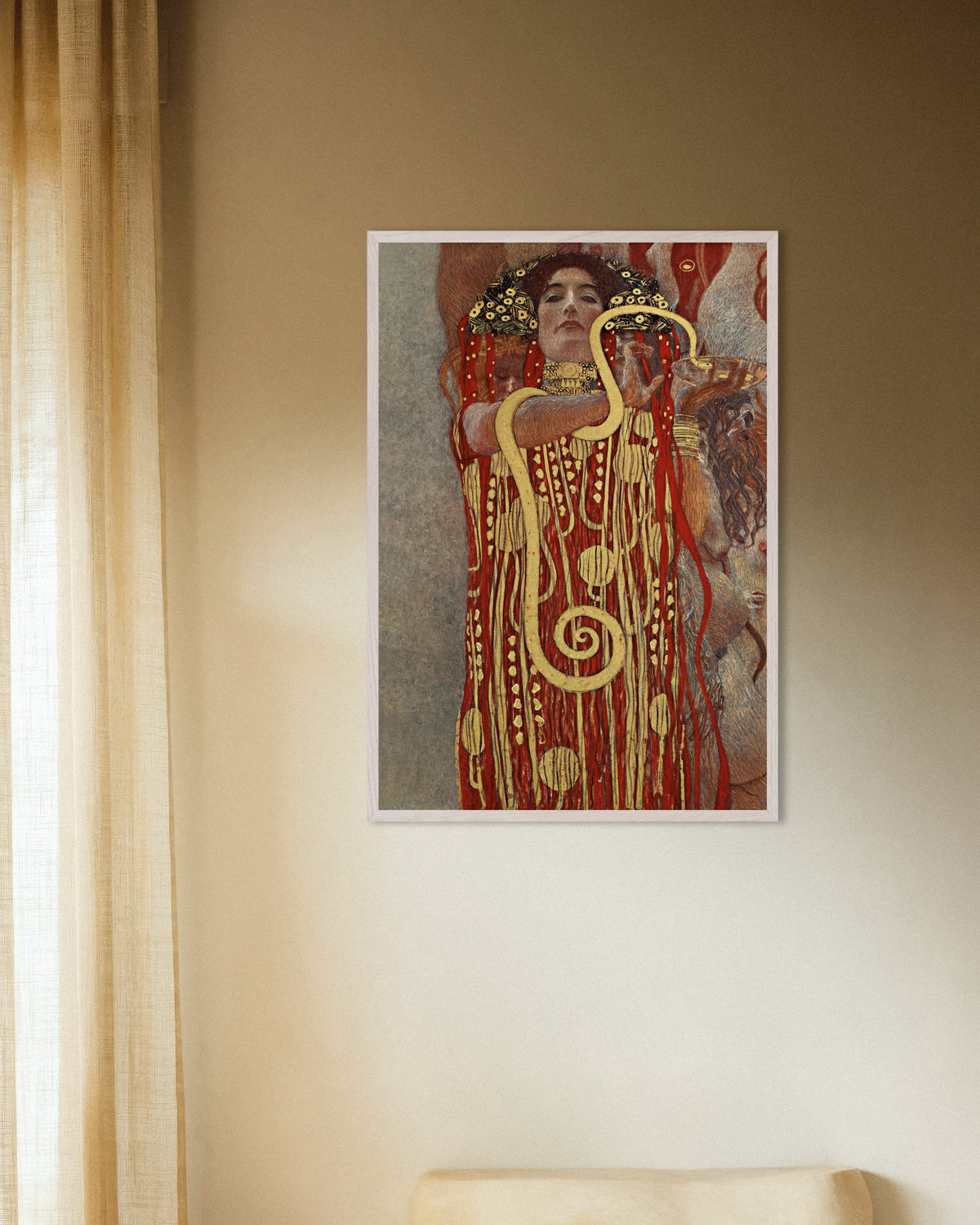 Poster Igea, dettaglio della Medicina (1907) di Gustav Klimt con cornice in legno bianco