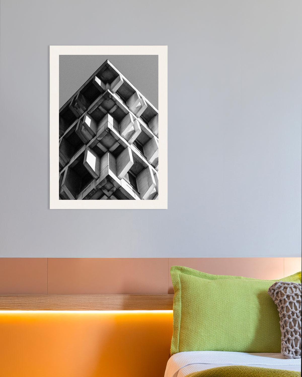 Poster «Piramide rovesciata di blocchi di cemento»