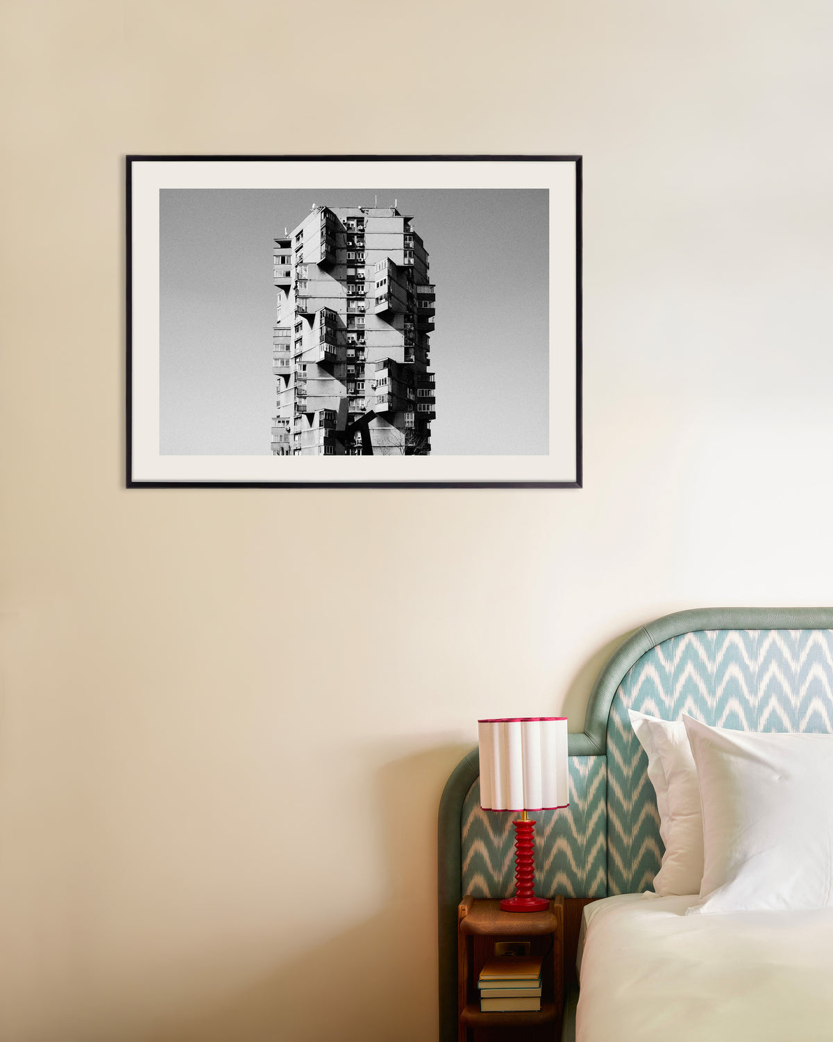 Poster «Torre solitaria con balconi sporgenti», con cornice in metallo