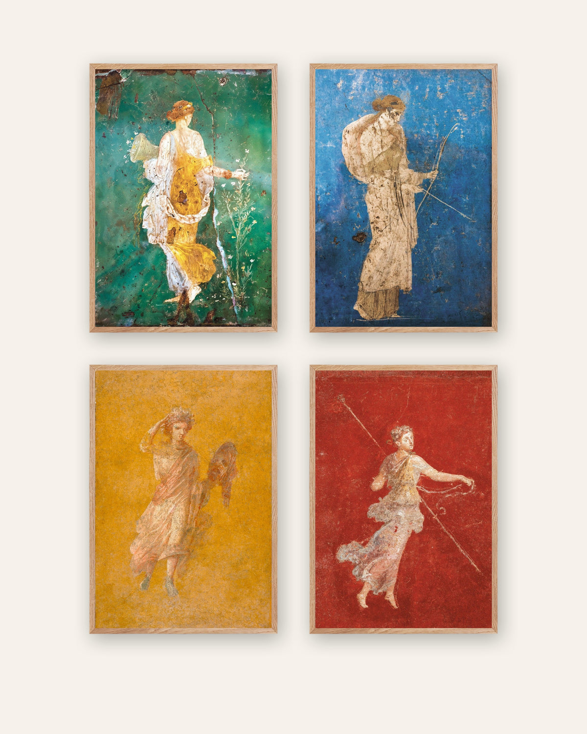 Set da 4 poster di affreschi romani, Flora, Artemide, Melpomene e Menade, con cornici in legno naturale