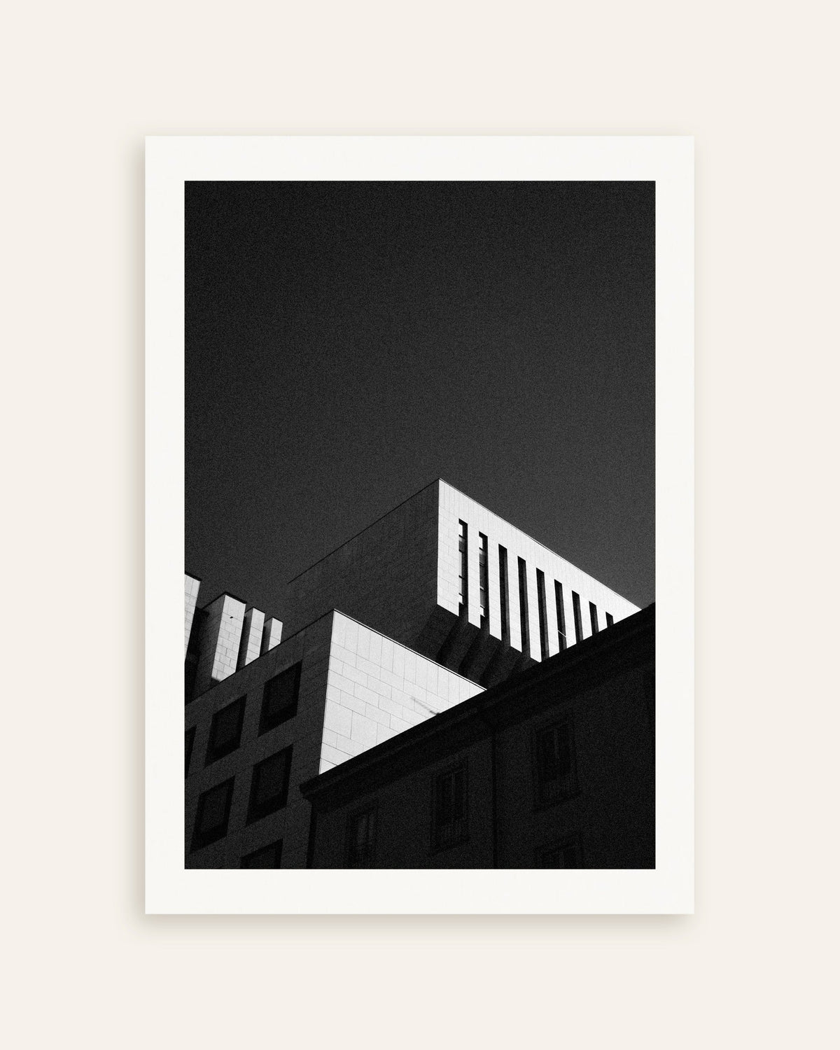 Poster «Tetti contro un cielo scuro», miniatura