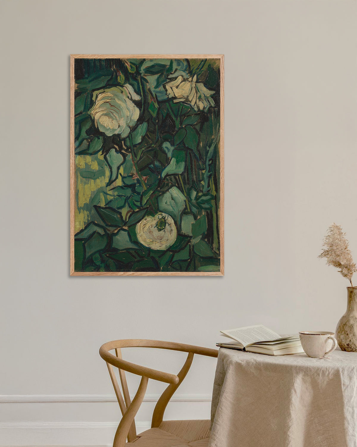 Poster di Un cespuglio di rose con uno scarabeo (1889) di Vincent van Gogh, con cornice in legno naturale