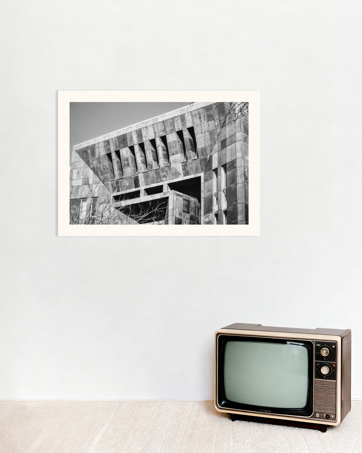 Poster «Facciata in cemento a dente di sega»