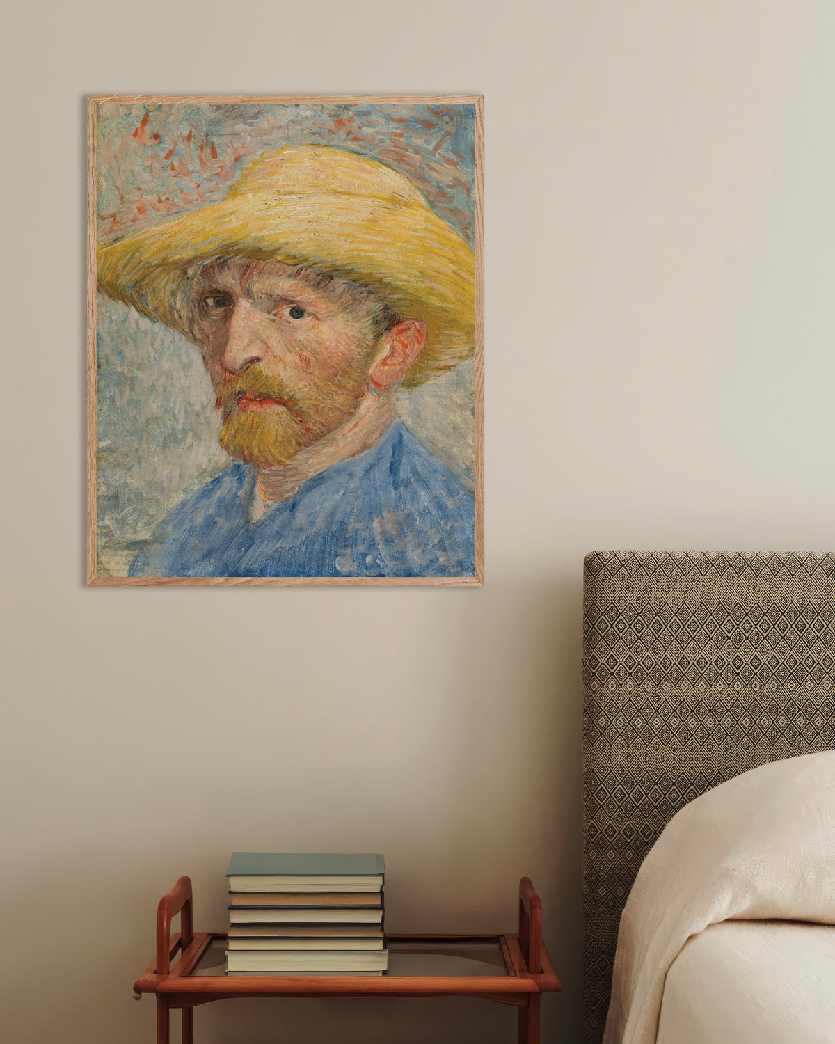 Poster di Autoritratto con cappello di paglia e blusa blu (1887) di Vincent van Gogh, con cornice in legno naturale