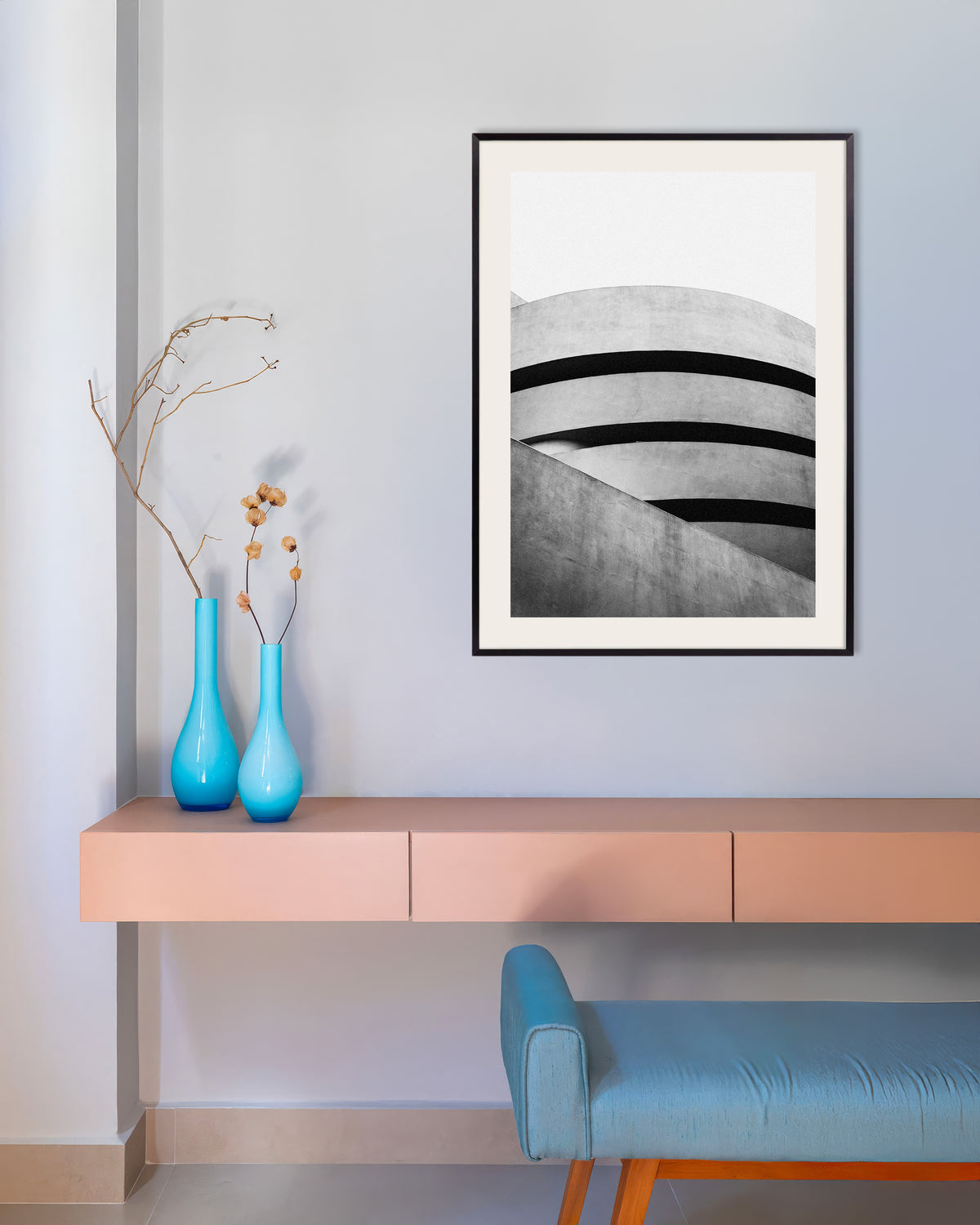 Poster «Curve del museo a spirale», con cornice in metallo