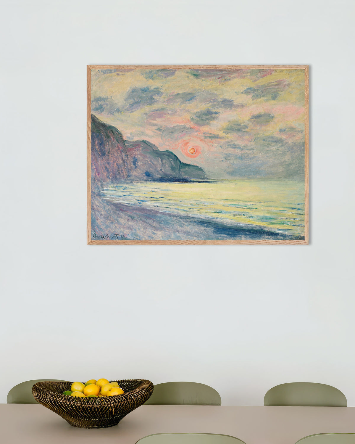 Poster Tramonto, tempo nebbioso, Pourville (1882) di Claude Monet con cornice in legno naturale