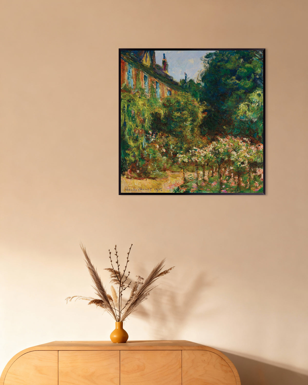 Poster La casa dell'artista a Giverny (1912) di Claude Monet con cornice in metallo