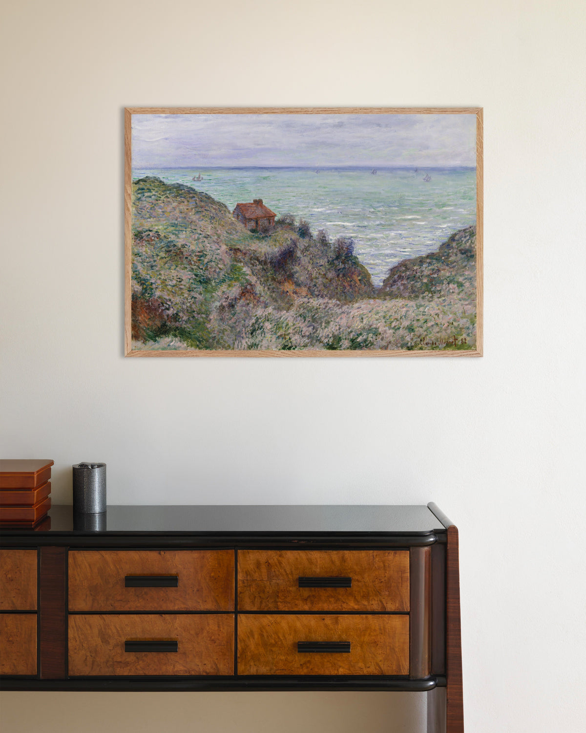 Poster La capanna del doganiere (1882) di Claude Monet con cornice in legno naturale