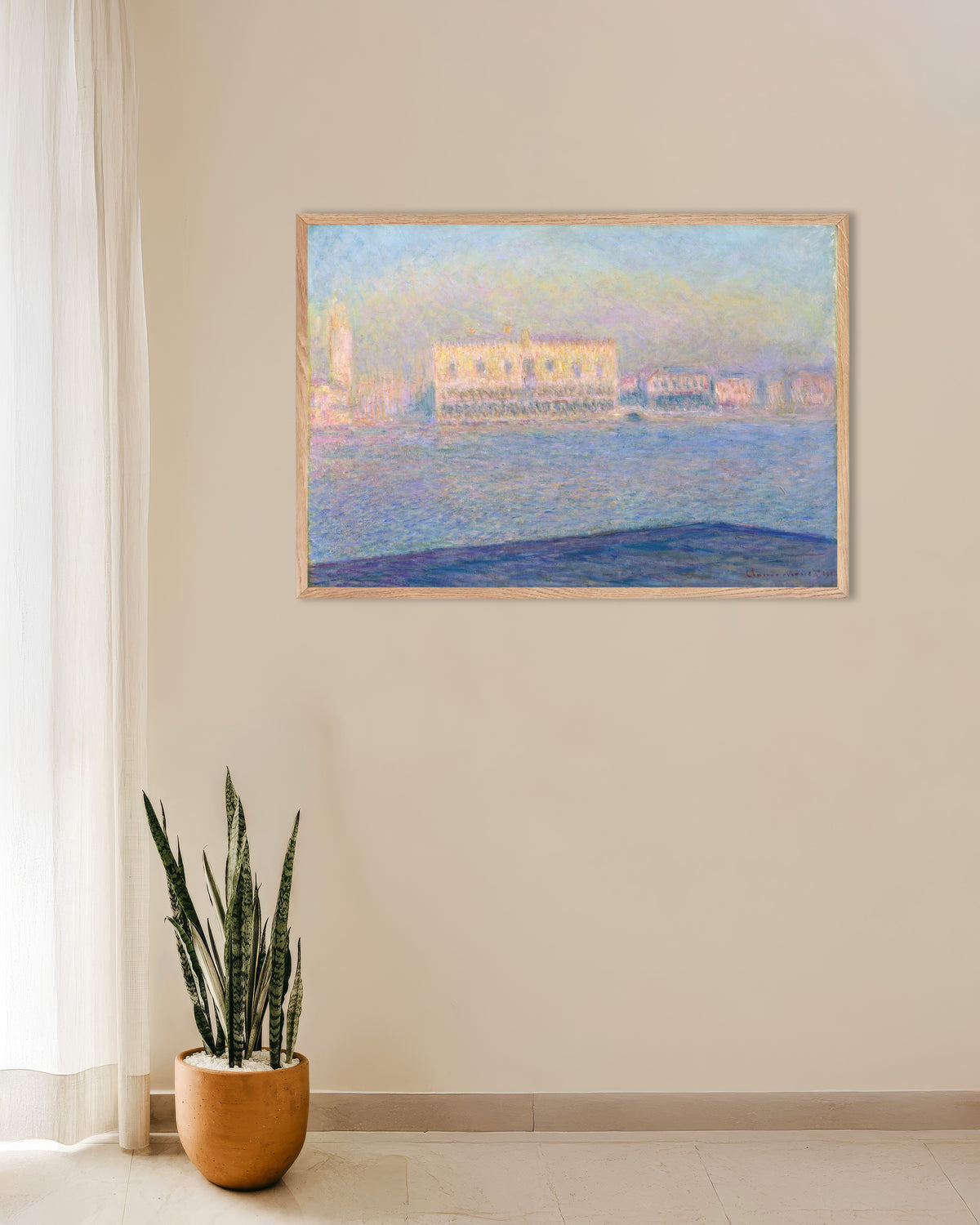 Poster Palazzo Ducale visto da San Giorgio Maggiore (1908) di Claude Monet con cornice in legno naturale