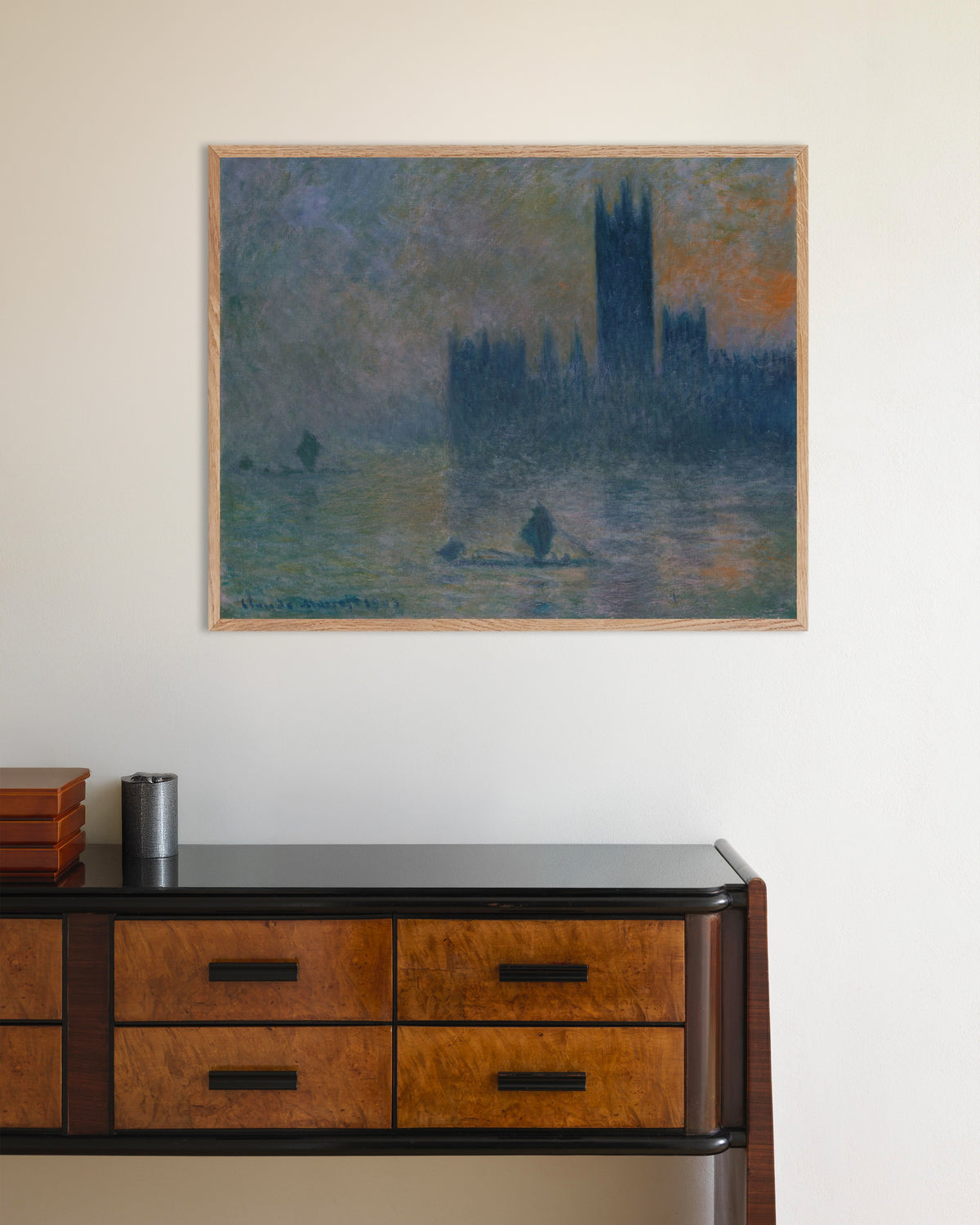 Poster Il Parlamento, effetto nebbia (1903–1904) di Claude Monet con cornice in legno naturale