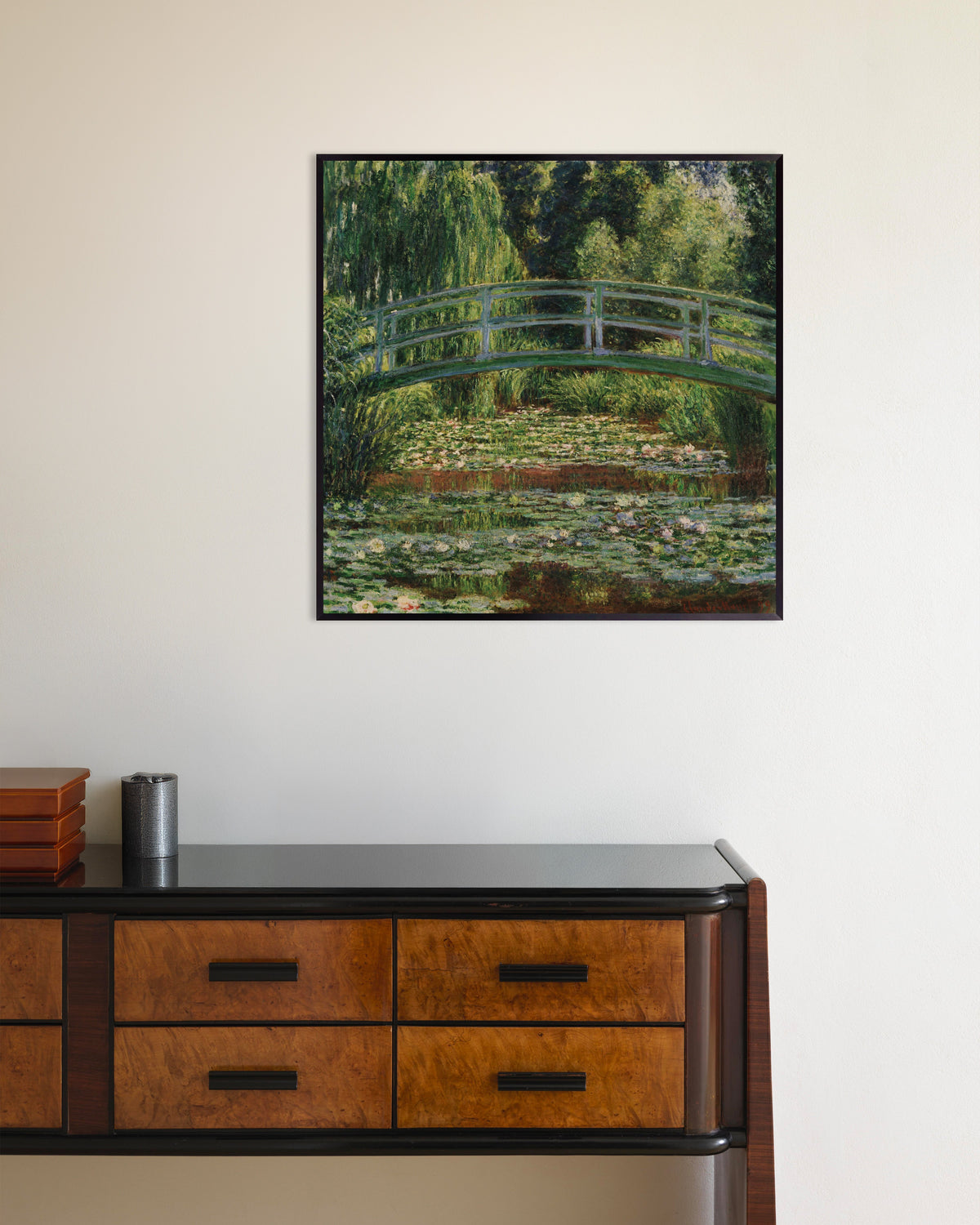 Poster Il ponte giapponese e lo stagno delle ninfee, Giverny (1899) di Claude Monet con cornice in metallo