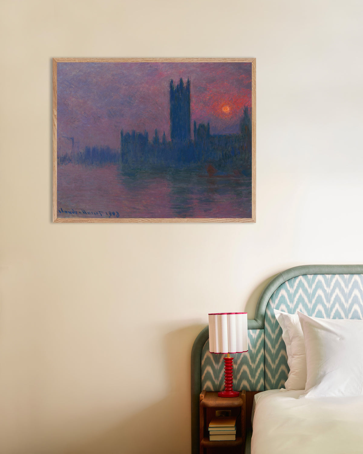 Poster Il Parlamento, sole al tramonto (1900–1903) di Claude Monet con cornice in legno naturale
