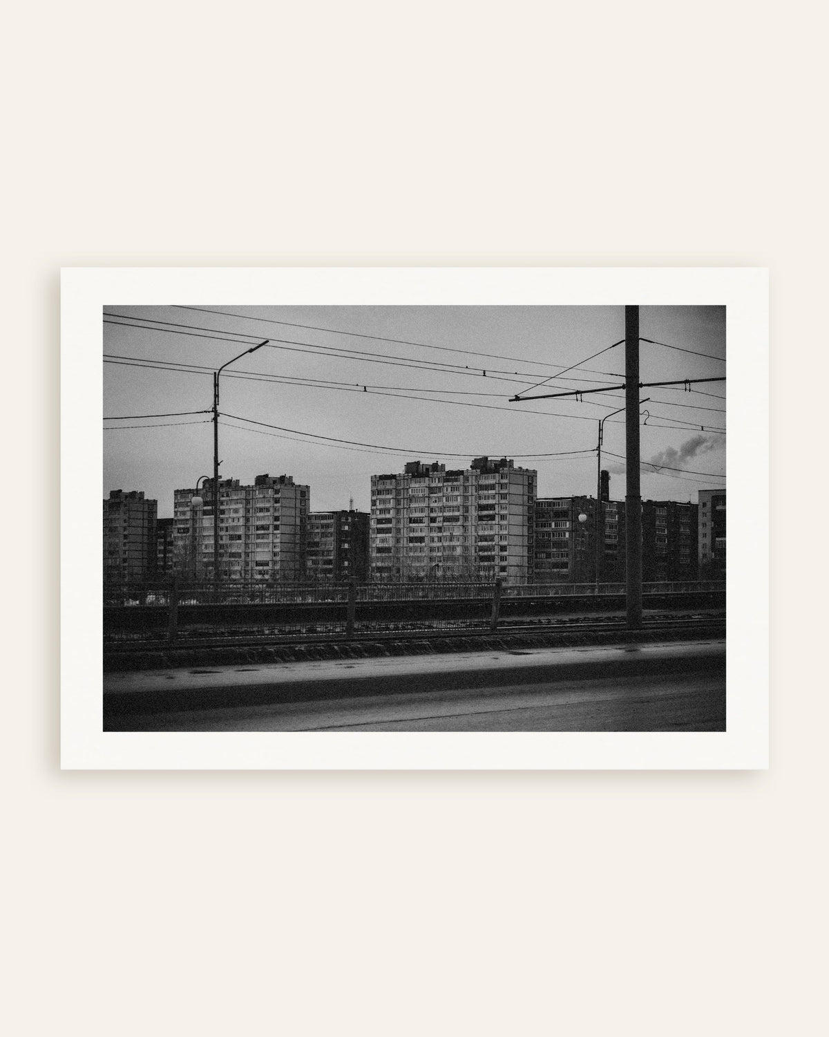 Poster «Grattacieli oltre i cavi del tram», miniatura
