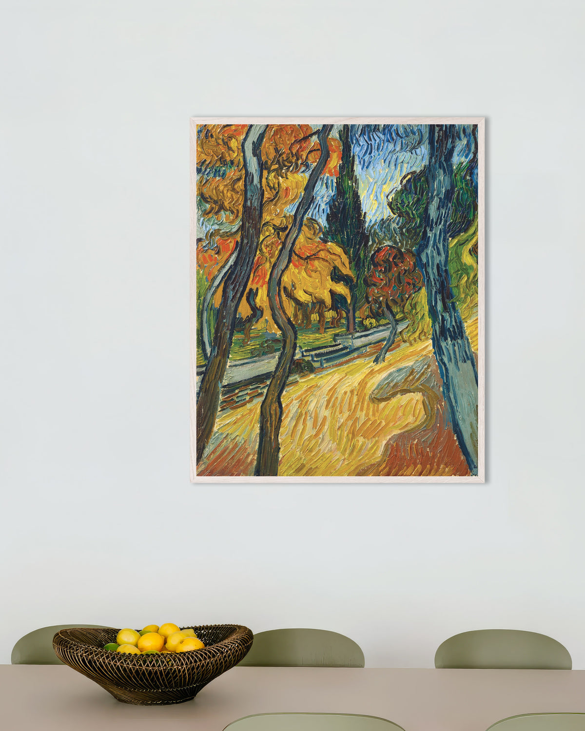 Poster di Alberi nel giardino del manicomio (1889) di Vincent van Gogh, con cornice in legno bianco