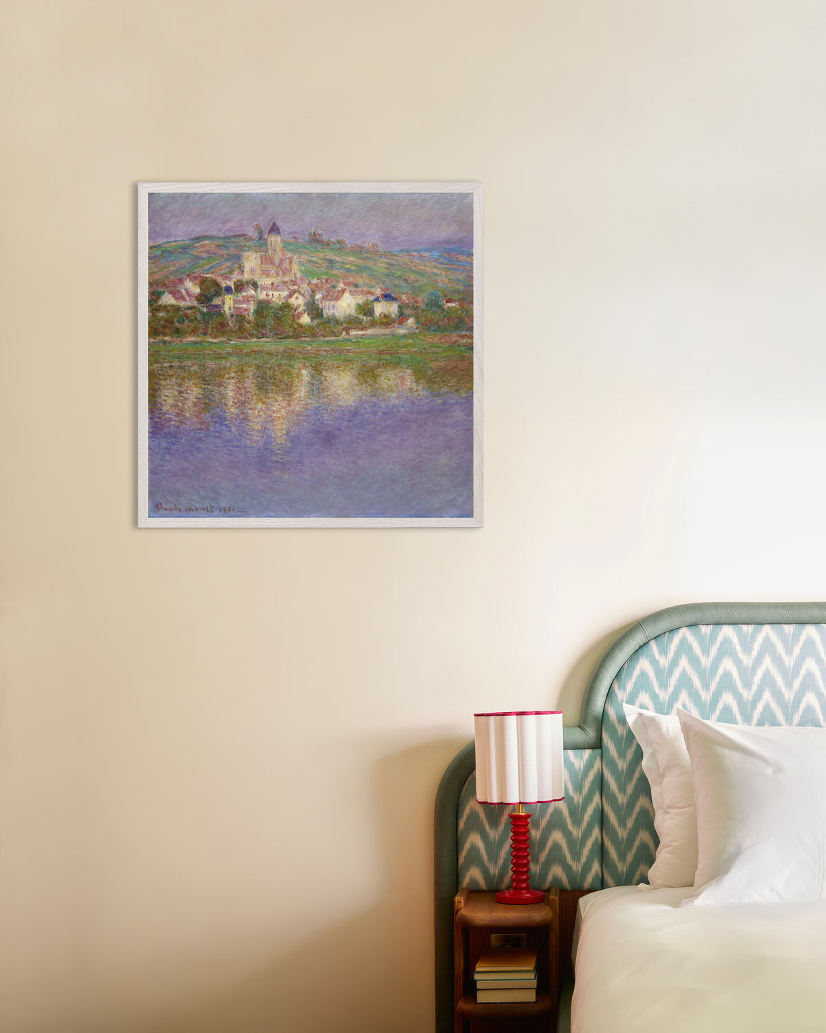 Poster Vétheuil (1901) di Claude Monet con cornice in legno bianco