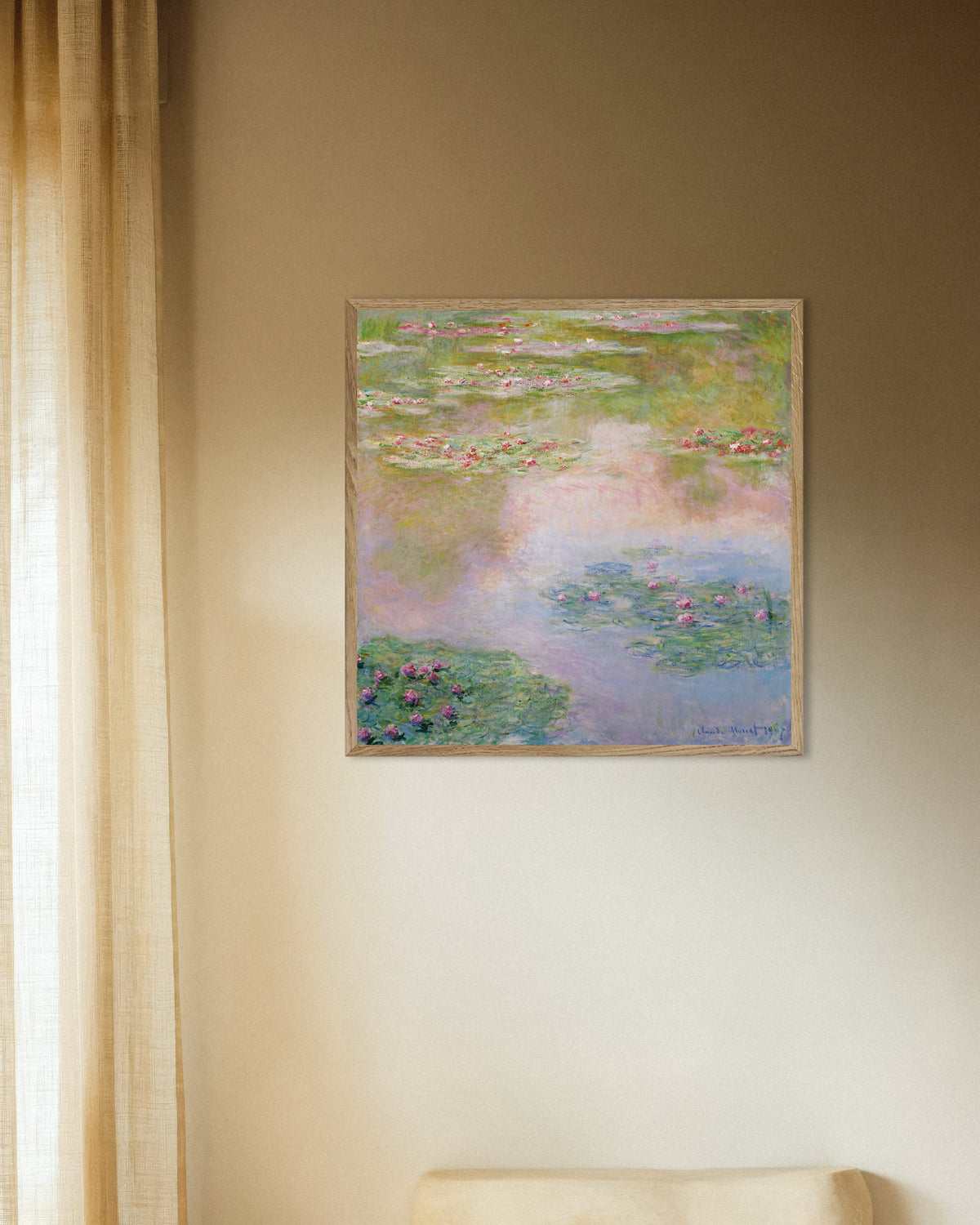 Poster Ninfee, riflessi rosa (1907) di Claude Monet con cornice in legno naturale
