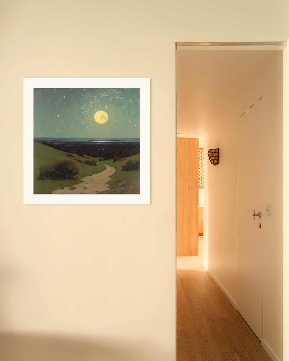 Poster Luna piena sulle colline: luna piena e stelle su colline verdi e un sentiero tortuoso